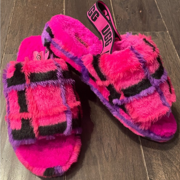 Women’s UGG Fluff Yeah plaid and pink plush slippers #UGG #Slippers 10 EUC - Picture 7 of 7